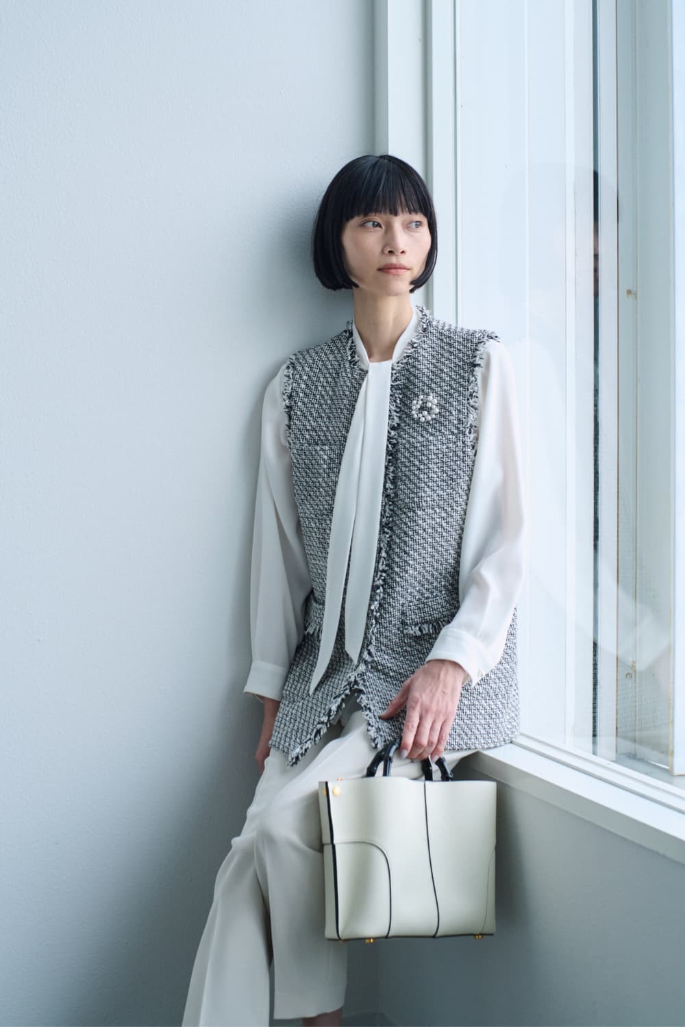 軽やかで、とびきりエレガント。ミックスツイードの上品ジレ