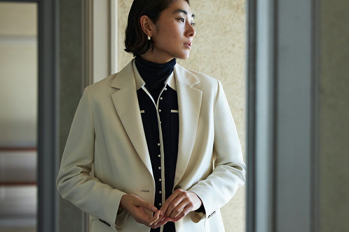 TOMORROWLAND(トゥモローランド)のジャケット・アウターアイテム一覧