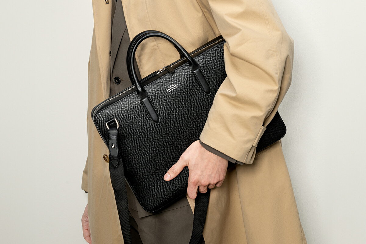 SMYTHSON(スマイソン)のビジネスバッグ・ブリーフケースアイテム一覧
