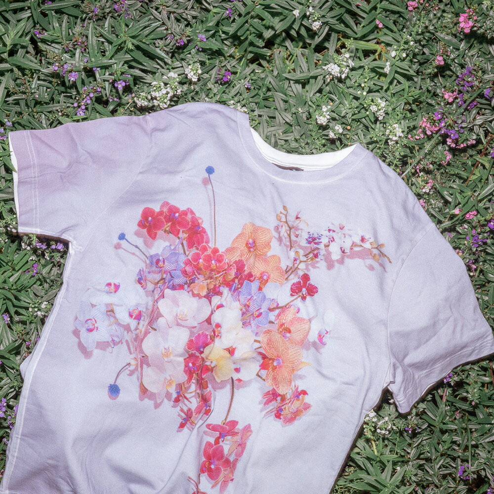 HERE'S TO YOU 花束Tシャツを着よう。BY AYAKA ENDO | ファッション
