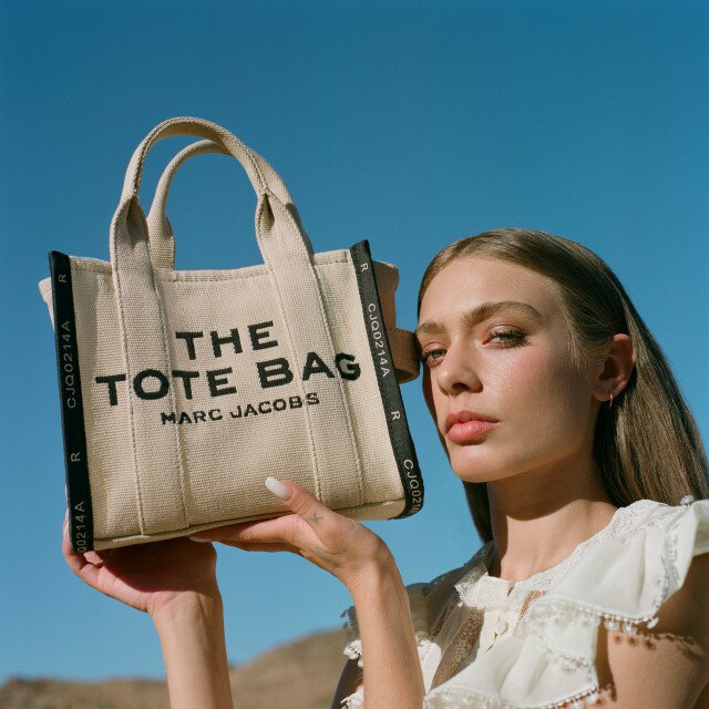 MARC JACOBSのアイテムはこちら