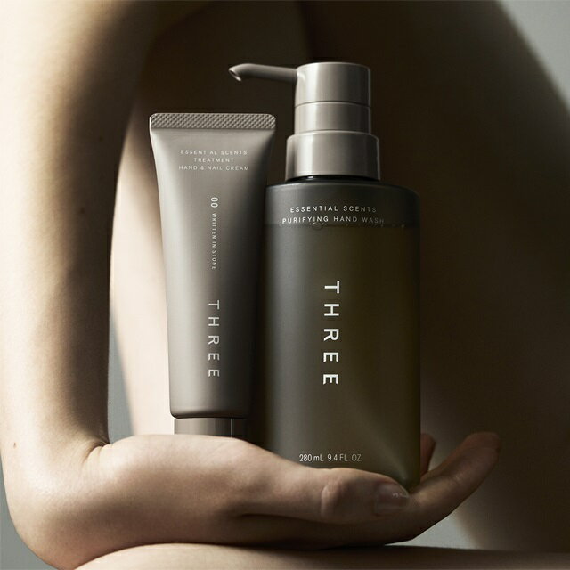 THREEのアイテムはこちら