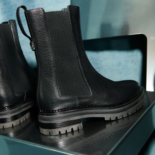 Sergio Rossiのアイテムはこちら