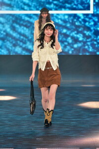 川口ゆりな
