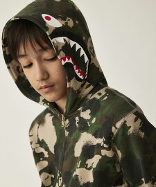 A BATHING APE