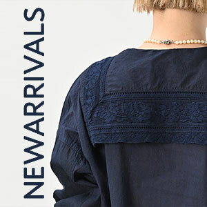 【45R｜新入荷】本日8月1日発売予定。後ろ姿で魅せる、レースのセーラーカラー。
