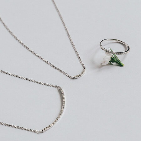 【va vendome aoyama】どのスタイルにも寄り添う、キュービックジルコニアの輝き