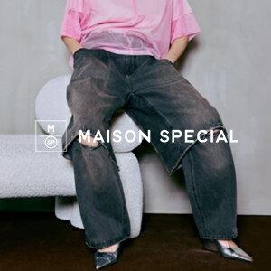 ハーフパンツをロングデニムの上に重ねたような、レイヤード風デニムパンツ