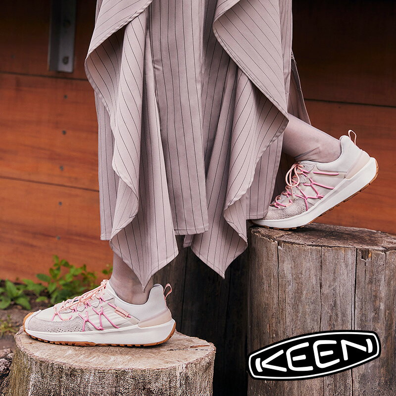 UNEEK TREKKER