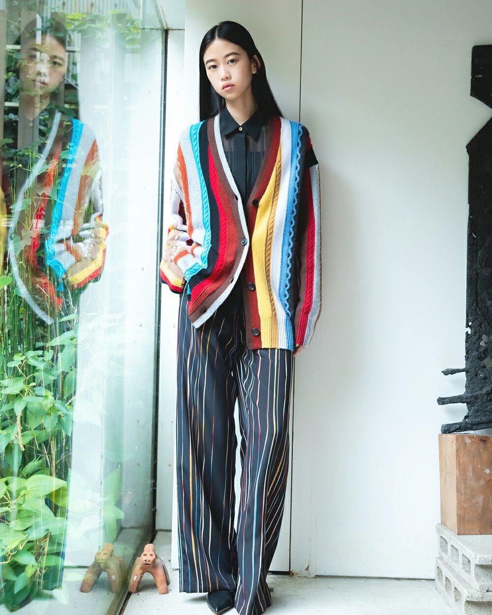 お馴染みのマルチカラーを主役に多彩なストライプをレイヤード